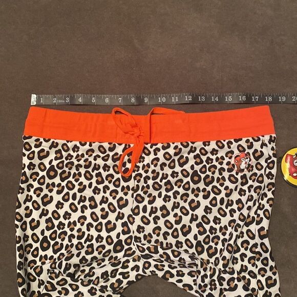 Buc-ee’s Women’s Drawstring Leopard Sleep Pants Size XL NWT - Picture 5 of 8